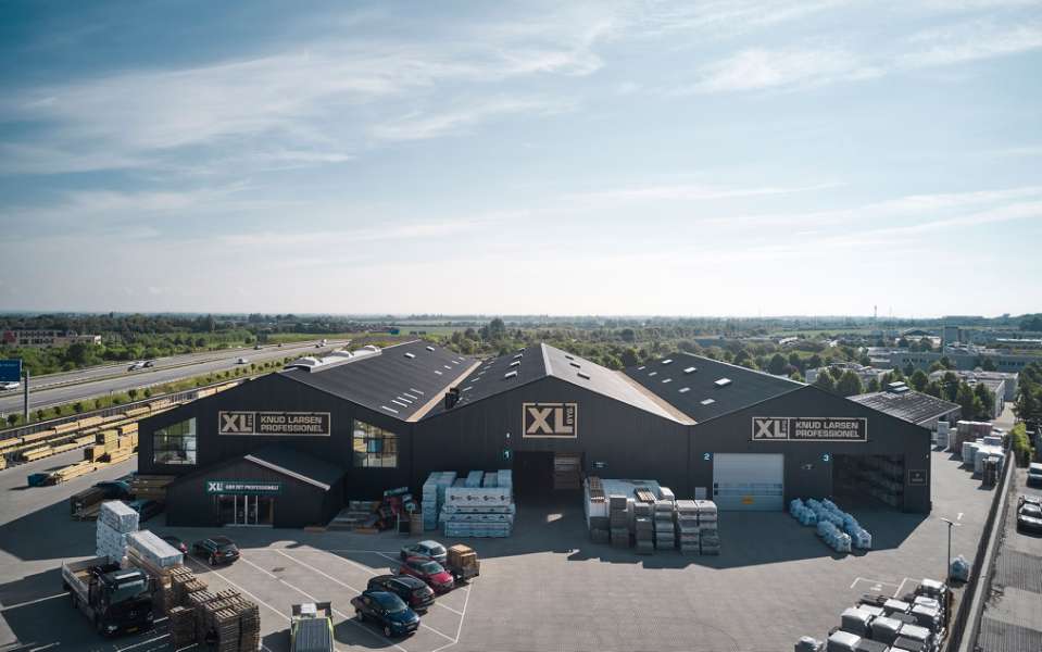 Baustoffexperte verkleidet sein Gebäude mit Stahlprofilen, XL-BYG Knud Larsen Professionel Roskilde, Gammel Marbjergvej 20, 4000 Roskilde, Dänemark